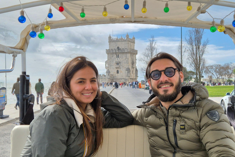 Lisbona: Tour Tuk-Tuk in francese o tedesco con vera guida localeTour di 2 ore: Centro storico di Lisbona e centro città