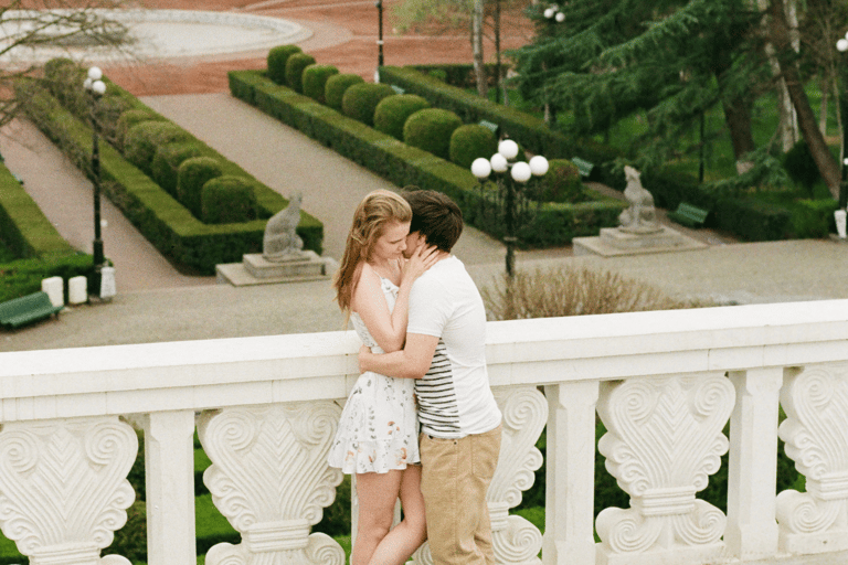 Tbilisi: tour fotografico analogico per coppieTbilisi: tour fotografico per coppie