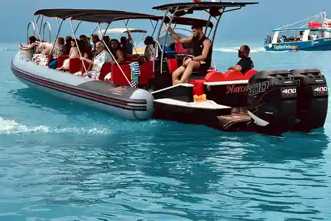 Tropea: Snorkeling Excursion in a Rubber Dinghy