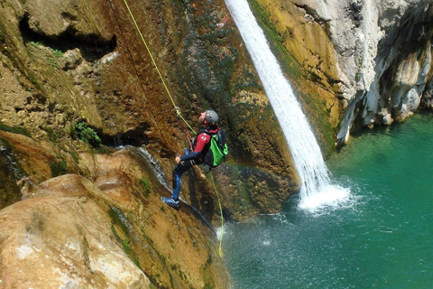 Bolulla: Estret de les Penyes Water Canyoning
