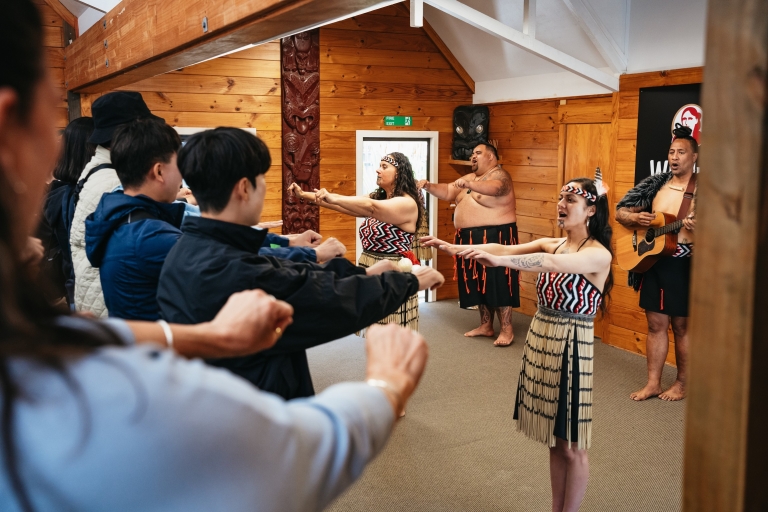 Cultural Performance, Maori Dancing