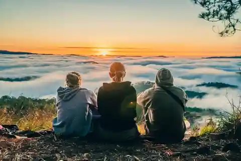 Dalat: Cloud Chasing packaged hike - Sunrise Pickup Included