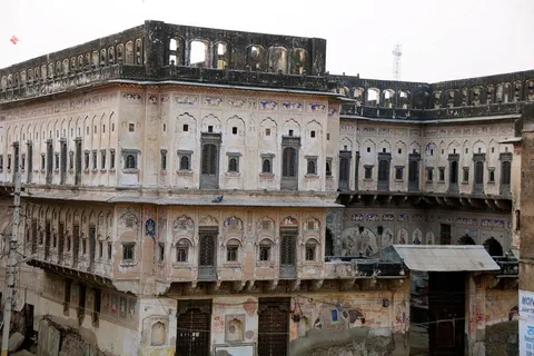 Rajasthan Explorer: Jaipur, Pushkar & Mandawa in 4 Days