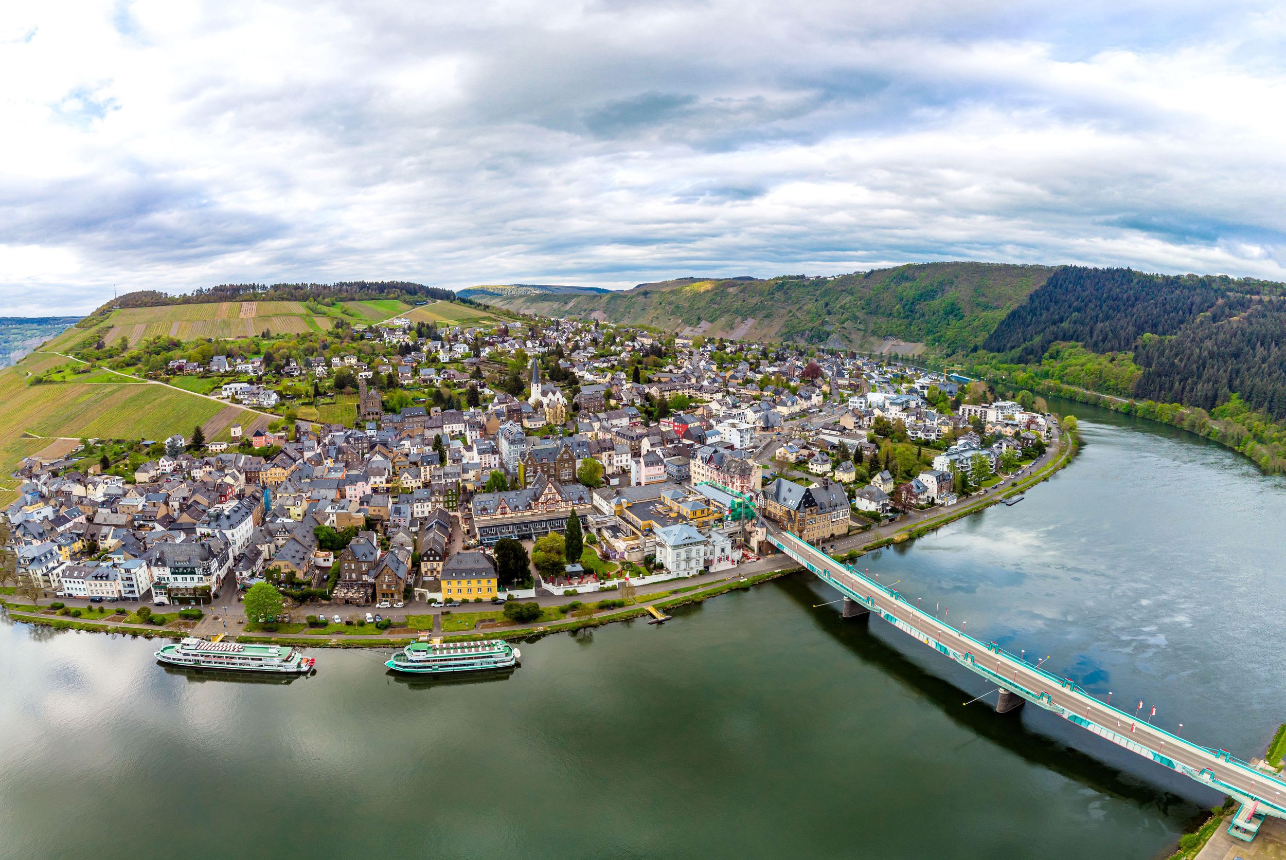 Zell: Fahrrad und Schiffstour mit Weinprobe und Picknick