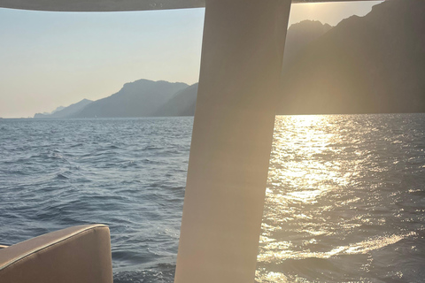 Private Amalfi Coast Boat Tour by boat with Aperitif & snack Private Amalfi Coast Boat Tour by Gozzo with Skipper & Drink