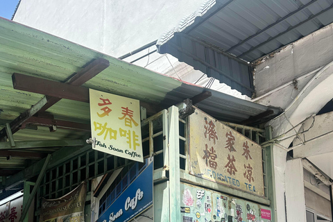 Penang Guided Day Tour with Georgetown, Batik & Beach Sunset