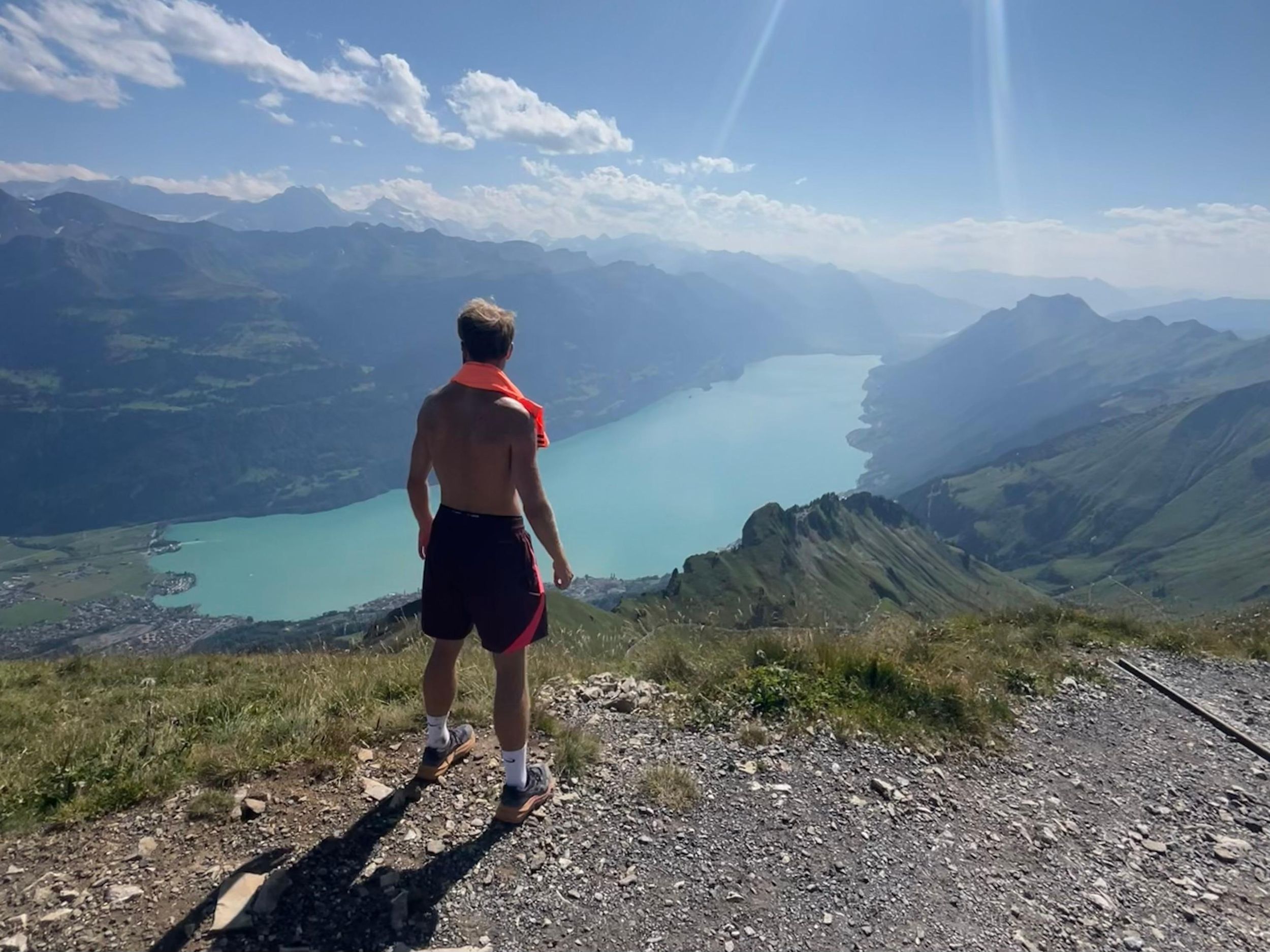 Brienz: Besteigen Sie das Brienzer Rothorn mit einem Schweizer Sportler