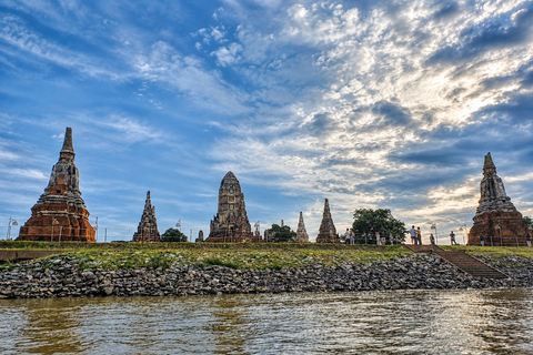 From Bangkok: Private Ayutthaya Temple Tour with Boat Cruise