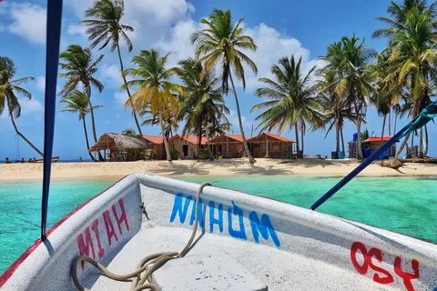 Saindo da Cidade do Panamá: Ilhas San Blas com almoço e cocktail
