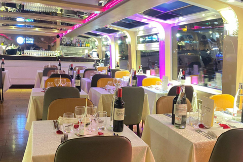 Paris : Dîner-croisière sur la Seine depuis la Tour Eiffel