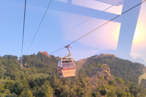 Alanya City Tour, Cable Car, Boat Tour pl/ fr/de/ru/en Guide From Alanya: Tour, With Cable Car, Boat Tour included option