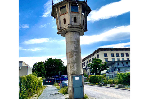 Tour dei Bastardi maleducati a BerlinoBerlino: tour guidato a piedi dei Rude Bastards