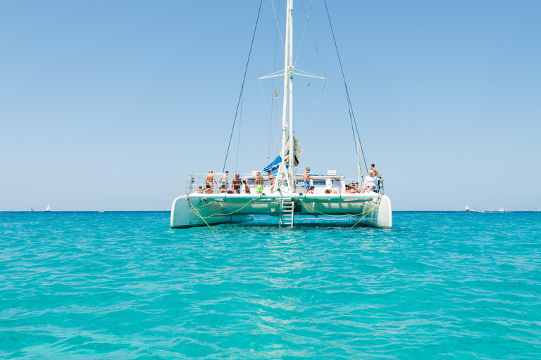 Ibiza: Catamaran Cruise to Formentera with BBQ and 2 Swimming Stops 5-Hour Day Trip