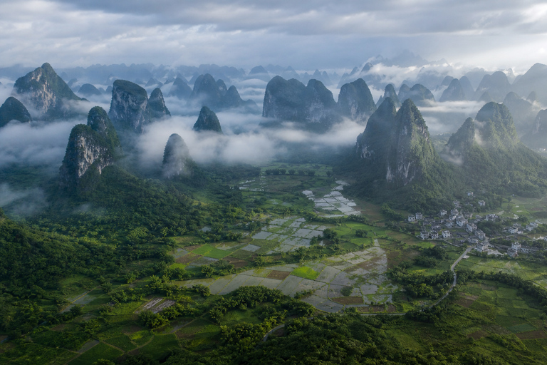 Yangshuo: Xianggong Mountain, Yulong River & Shangri-La Tour Attraction E-Ticket Bundle: No Transport and Guide