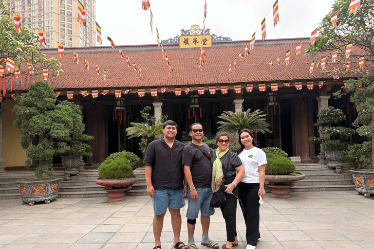 Hanoi: 2-Day Incense Villages & Jeep City Experience