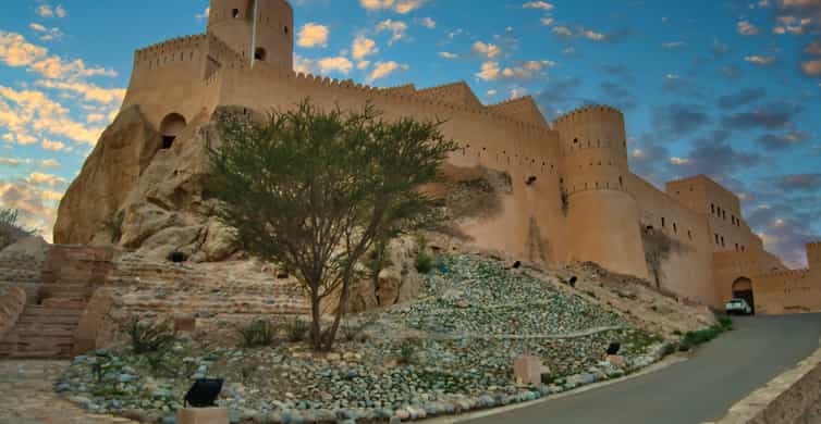 Barka, Nakhal, Rustaq: Mini Batinah tour | GetYourGuide