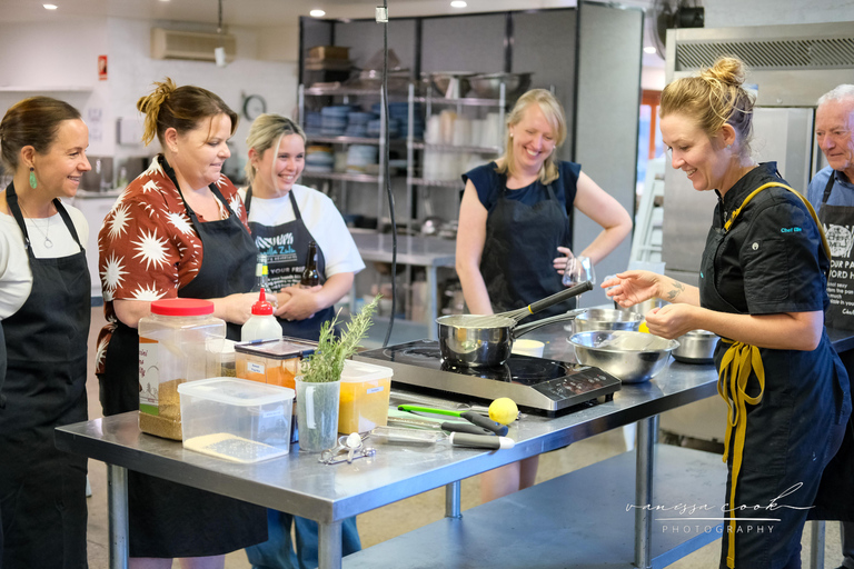 Brisbane: Spanish Tapas and Paella Cooking Class with Meal
