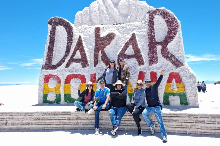 Uyuni: Salt Flats Tour with Lunch, Reflections, and Sunset