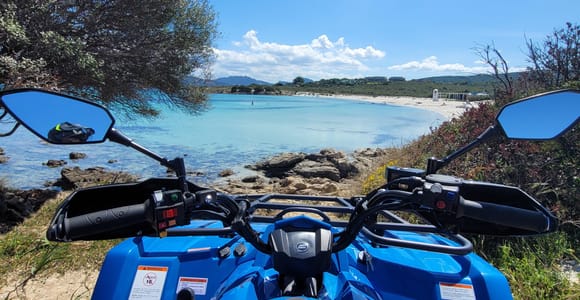 Costa Smeralda: Quad-Tour zwischen Panoramen, Meer und Adrenalin.