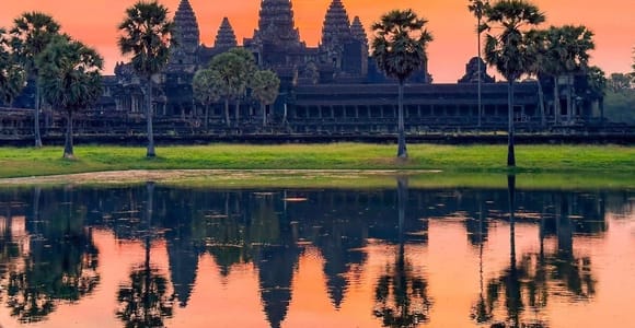 Angkor Wat Sunrise & Local Market Tour