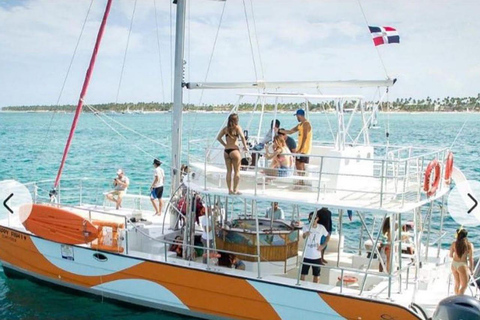 Punta Cana Parasailing plus a visit to the artisan market in Punta Cana Parasailing in Punta Cana plus a visit to the craft market in Punta Cana