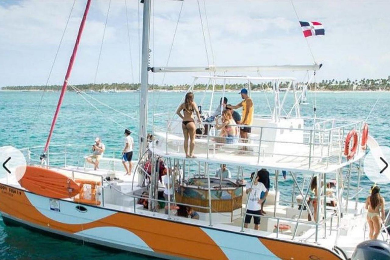Punta Cana Parasailing plus a visit to the artisan market in Punta Cana Parasailing in Punta Cana plus a visit to the craft market in Punta Cana
