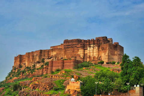 Jaipur: 7-Day Rajasthan Tour with Hotels and Transfers