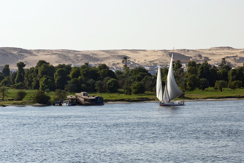 Le Caire : 1 ou 2 heures de Felucca sur le Nil avec transfertsBalade de 2 h en felouque