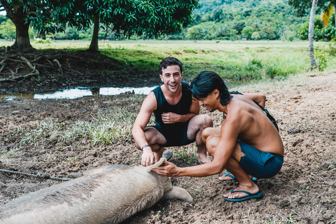 El Nido: Jeepney Adventure Tour with Lunch