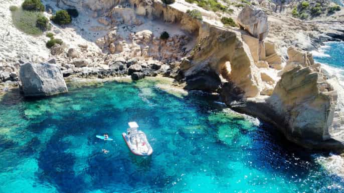 Ibiza: Excursión en lancha rápida a Atlantis y Es Vedra con snorkel