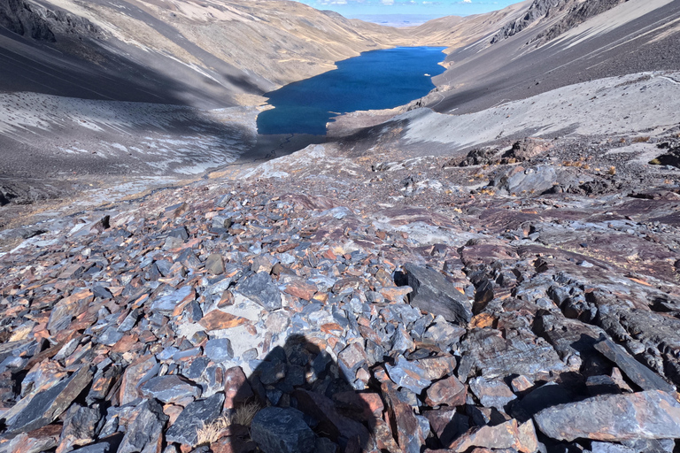 La Paz: Hike with a tour guide to the Ventanani Glacier Lagoon La Paz: Hike with a tour guide to Ventanani Glacier Lagoon