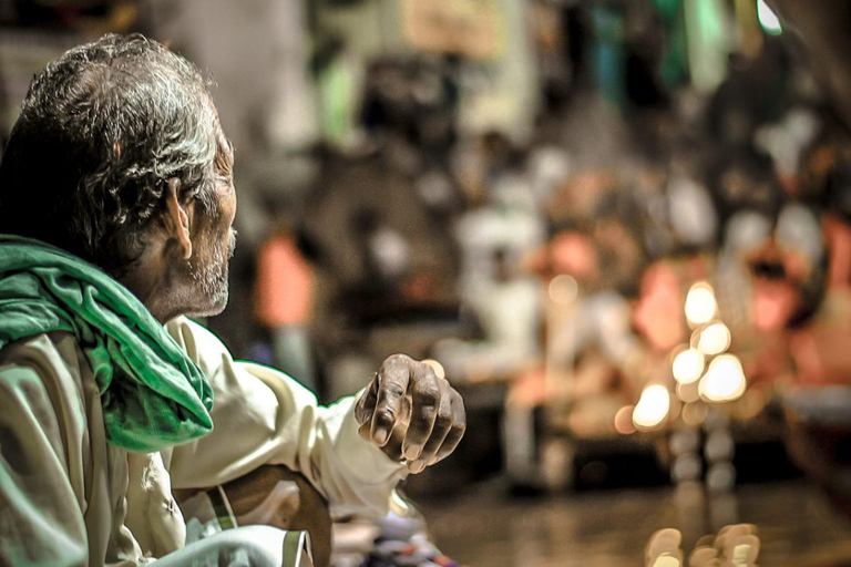 Varanasi en Sarnath-rondleiding van een hele dag met de auto