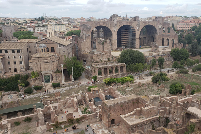 Roma: Coliseu, Arena, Fórum e Monte Palatino para grupos pequenosRoma: Tour pela Arena do Coliseu, Fórum Romano e Monte Palatino