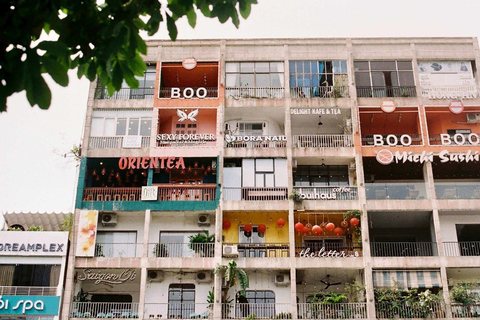 Ho Chi Minh City: Iconic Apartments Walking TourPrivate Tour (Japanese)