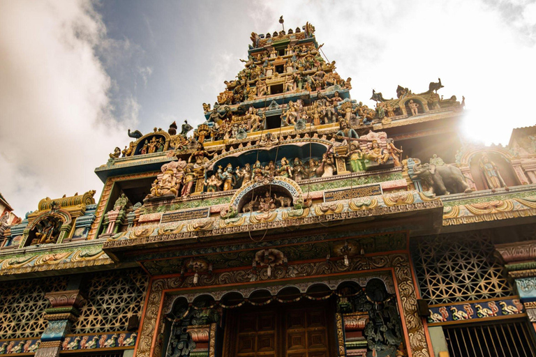 Colombo: Half-Day Spiritual Journey with Guide