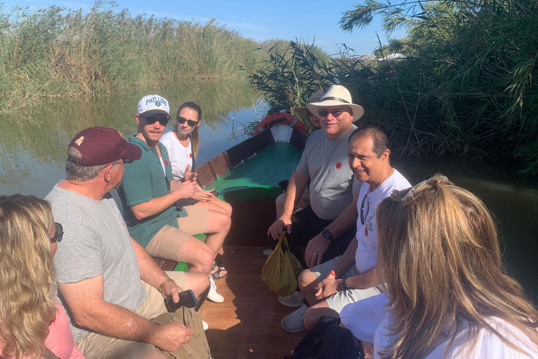The Magic of the Albufera: Private Tour with Traditional Boat Ride