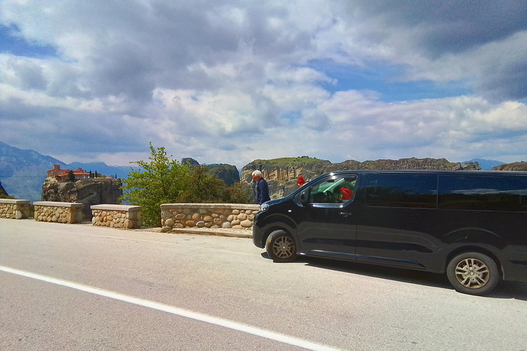 Corfu: Excursão privada de um dia a Meteora saindo de CorfuCorfu: excursão de dia inteiro ao mosteiro de Meteora