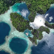 CORON: Kayangan Lake, Baracuda Lake and Twin Lagoon, etc. CORON: Kayangan Lake, Baracuda Lake and Twin Lagoon, etc.