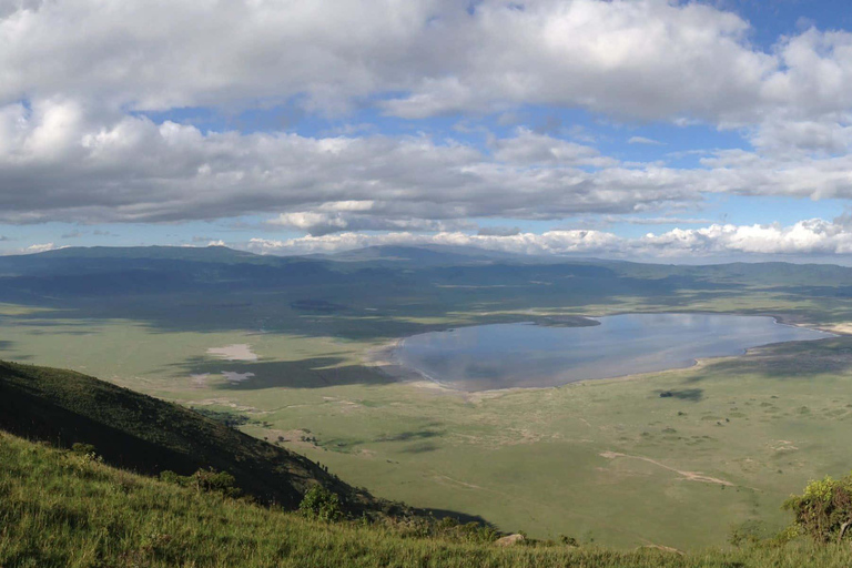 Ngorongoro-Krater: Big 5 Safari-Tagestour mit Camping-Tour
