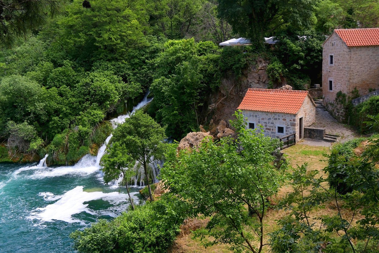从萨格勒布出发：克罗地亚国家公园徒步导览8日游从萨格勒布出发：克罗地亚国家公园 8 天徒步导览