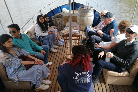 Valle del Douro: tour di mezza giornata con 1 cantina, degustazioni e tour in barca di 1 ora