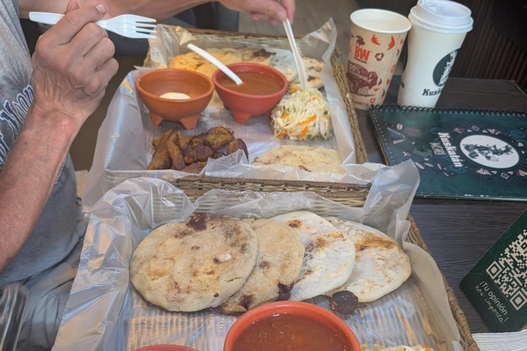 San Salvador Walking Tour:History & Local Food Experience