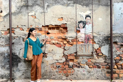 Georgetown Street Art Tour & Mix Culture Local Food Tasting