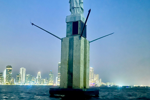 Cartagena: Private Sunset and Night Boat Tour