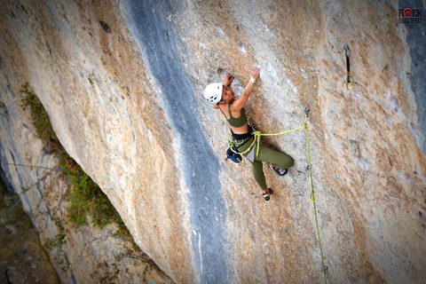 Cuenca: Women-Only Sport Climbing Course