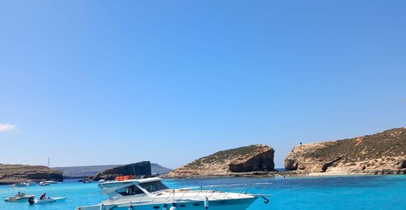 Private Yacht Charters around Comino & Blue Lagoon