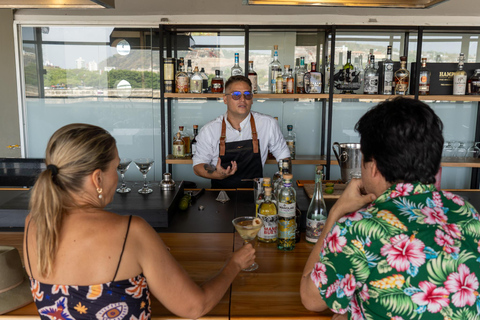 Colombiaanse Cocktail Masterclass met MixoloogMixologie