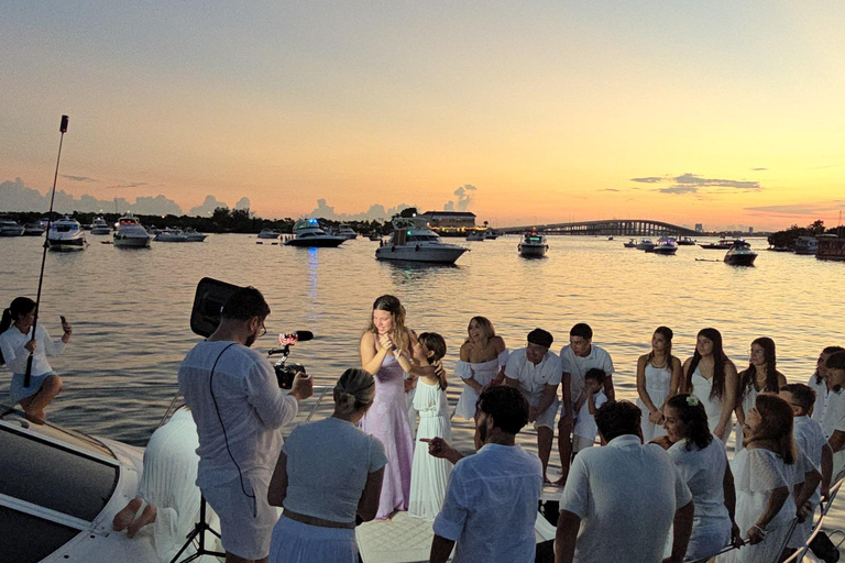 Croisière en yacht privé, baie de Biscayne, Miami Beach. 52Ft