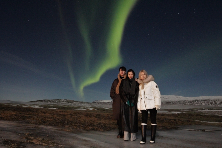 De Reykjavík: chasse aux aurores boréales avec chocolat chaudDe Reykjavík: observation des aurores boréales avec chocolat chaud