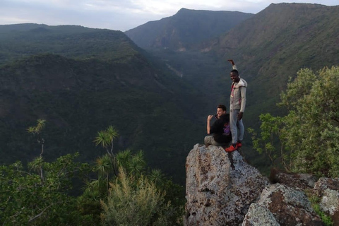 EXPERIÊNCIA MAASAI NO MT SUSWAPASSEIO AO MT SUSWA MAASAI